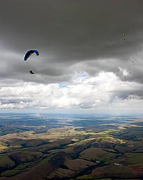 Gaggle Flying. Photo: Martin Scheel www.azoom.ch