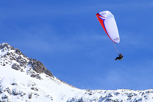 Team 5 Blue MT intermediate mountain paraglider