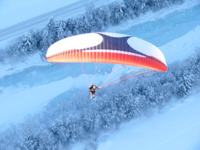 Team 5 red LTF 2 paraglider