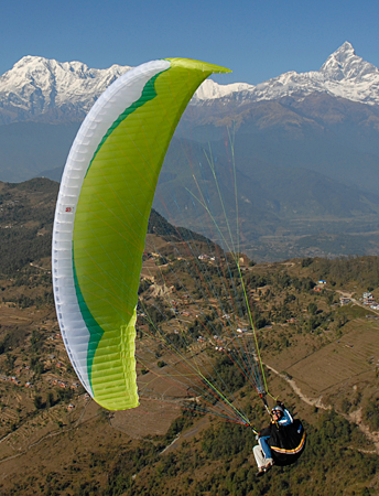 Gin Sprint intermediate paraglider