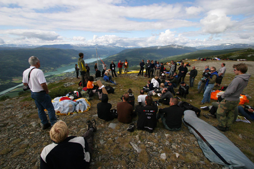 briefing-at-vole-takeoff briefing-at-vole-takeoff