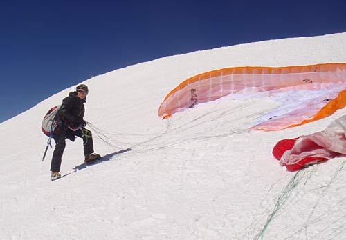 Squash-Falconer-Mont-Blanc-launch Squash Falconer launches just beow the summit of Mont Blanc