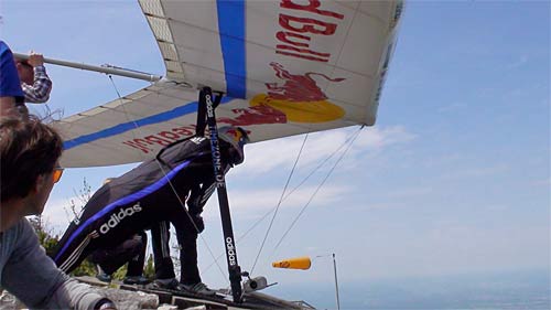 Corinna-Schwiegershausen-German-hang-glider-champion-2010-on-launch Corinna Schwiegershausen, German hang glider champion 2010, on launch at Hochries