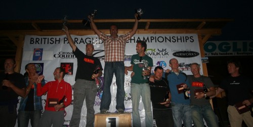 CRAIG-MORGAN-2010-BRITISH-PARAGLIDING-CHAMPION Craig Morgan wins 2010 British Paragliding Championship in StAndre
