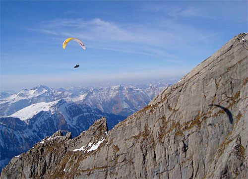 Michael Sigel flying his Boomerang 8 in the Wallis Alps, Switzerland. Photo: www.gingliders.com