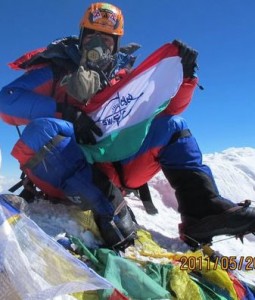 Babu Sunuwar on top of the world on 21 May 2011. This is Babu's update Facebook profile pic - nice!