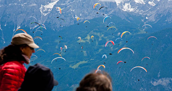 Come fly with us. Photo: Martin Scheel / www.azoom.ch Come fly with us. Photo: Martin Scheel / www.azoom.ch