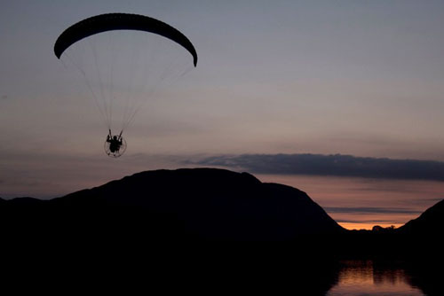 Sunset paramotoring, Lakes Charity Classic 2011 Sunset paramotoring, Lakes Charity Classic 2011