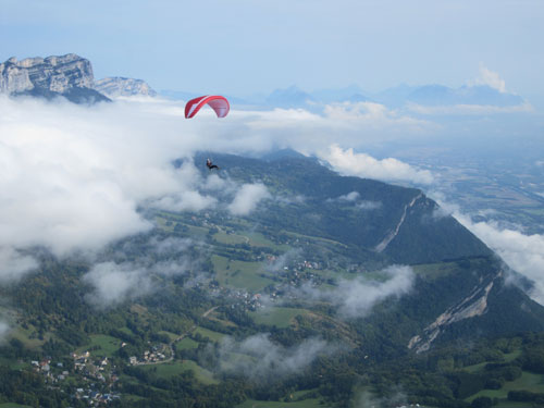 XCmag.com's webmaster Charlie King flying down from the Dent de Crolles. All photos: Ed Ewing XCmag.com's webmaster Charlie King flying down from the Dent de Crolles. All photos: Ed Ewing