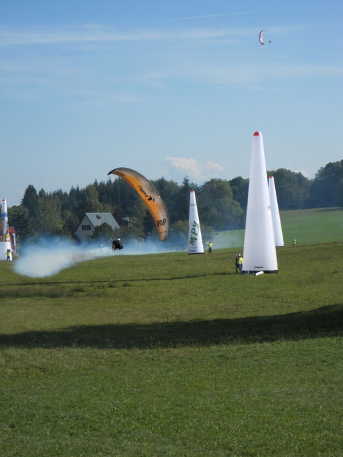 Parabatix at 11am in the paramotor field at St Hilaire Parabatix at 11am in the paramotor field at St Hilaire