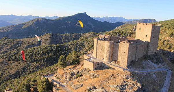 Guide to El Yelmo, Spain