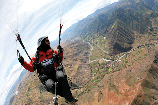 On board with Olivier Laugero as he climbs out from launch above the start of the Sacred Valley that leads to Machu Pichhu. Photo: Olivier Laugero